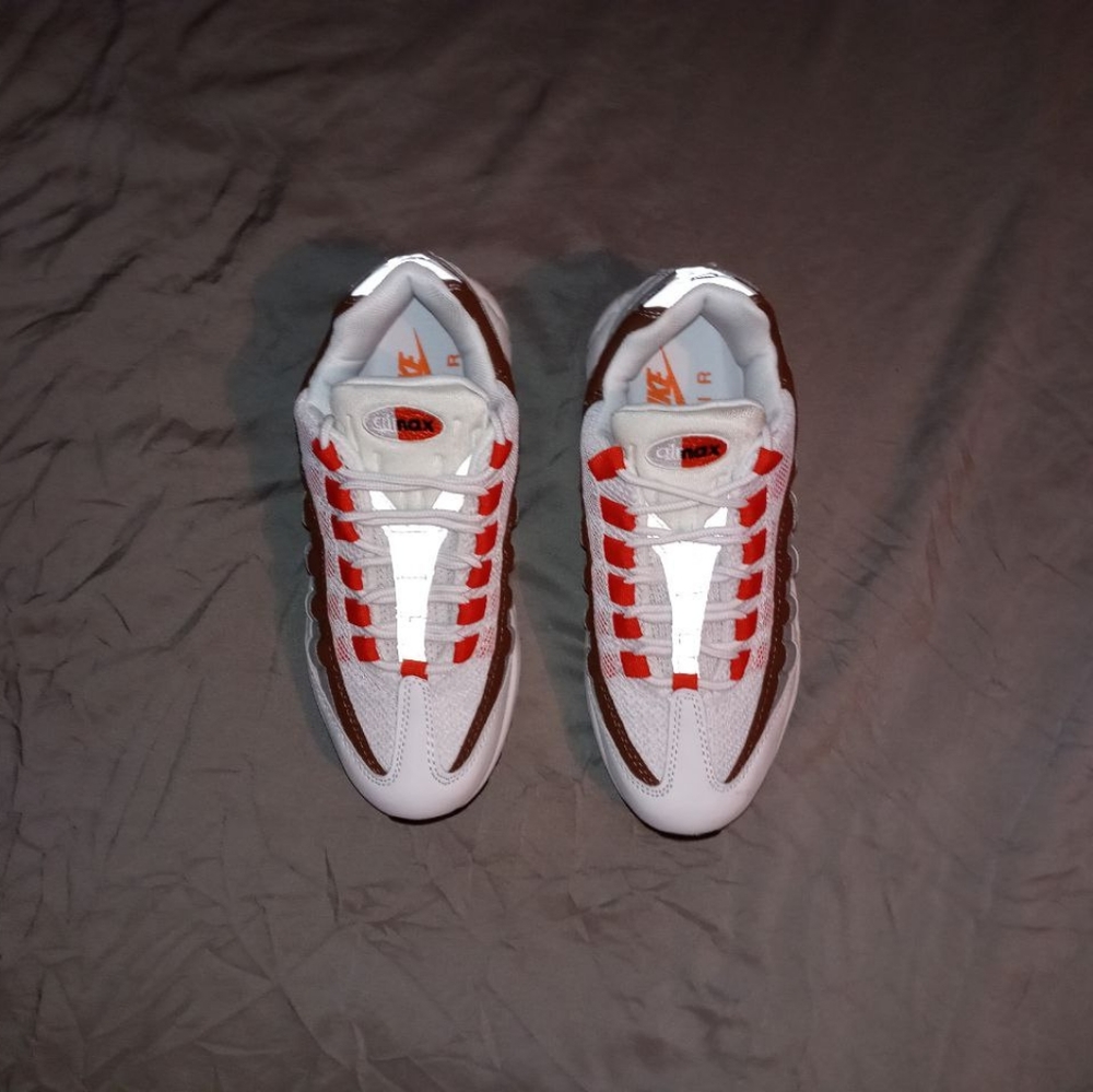 Shoes - Picture 7 of 11